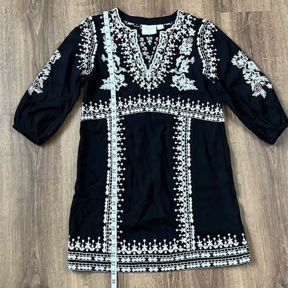 Maeve Anthropologie Shiloh Black White Embroidered Tunic Dress Size 2 - Picture 10 of 13
